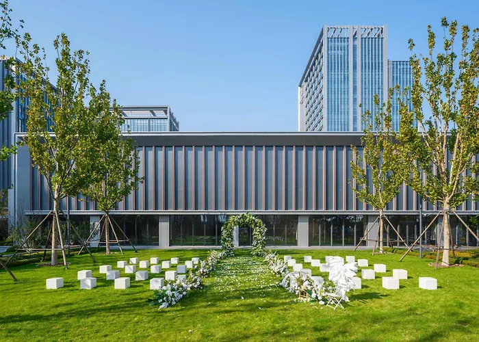 Renaissance Qingdao Hotel