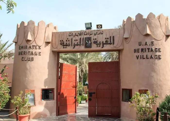 Corniche Street - For Males "Peaceful Bed Space"