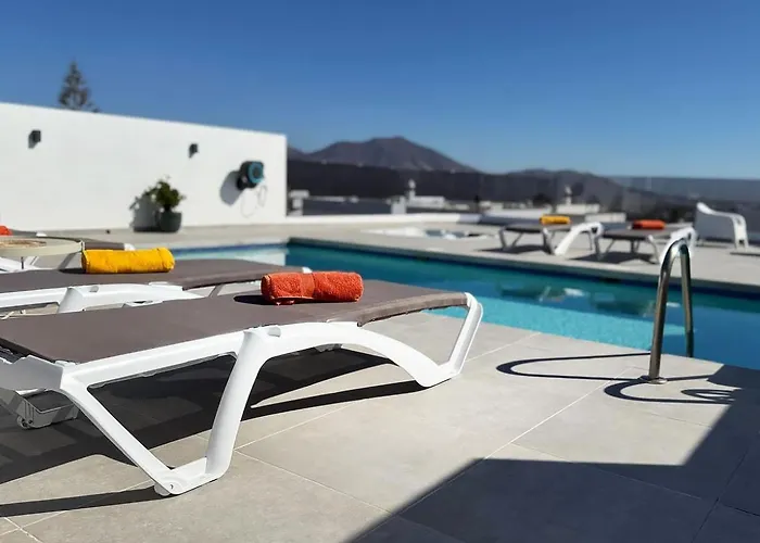 Lovely Casa Deseada, Heated Pool, Jacuzzi, Bbq, Ping Pong Table