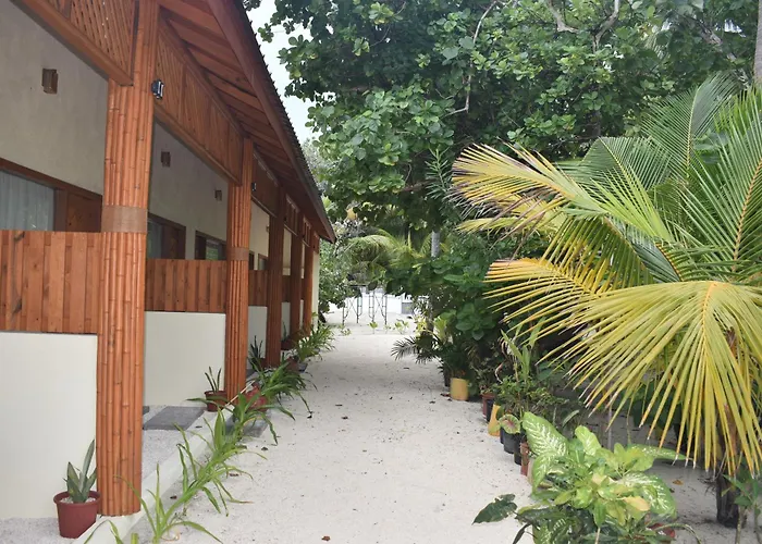 Rattehi Inn At Rakeedhoo