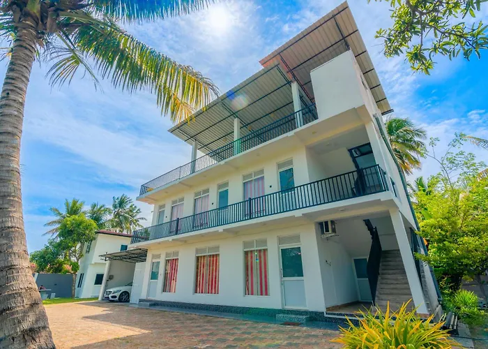 Lagoon Step Airport Transit Hotel