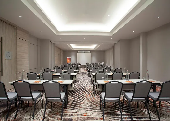 Harris Hotel & Convention Cibinong City Mall Bogor
