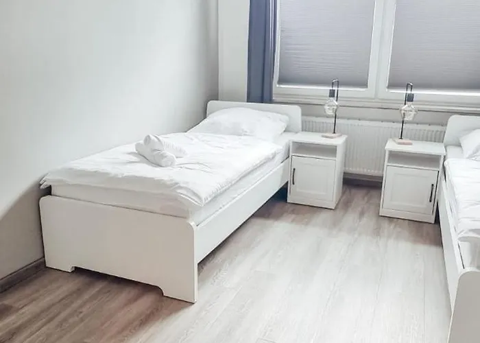 Zweibettzimmer Grau in zentraler Lage