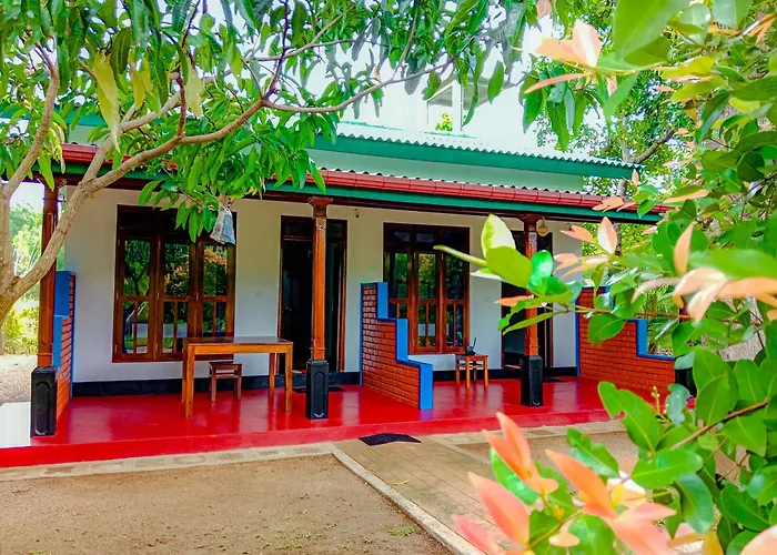 Pride Rock Villa & Tree House