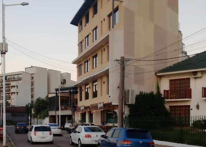 Costanera Goya Apart & Hotel