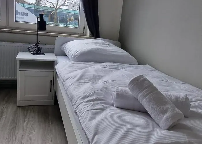 Zweibettzimmer Grau in zentraler Lage