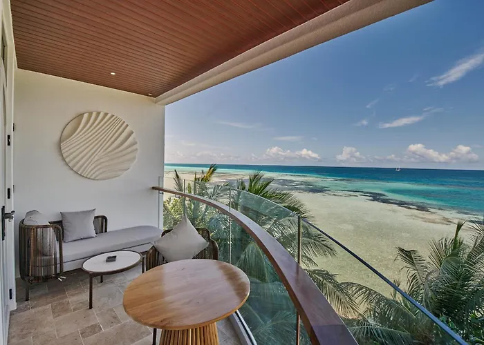 Stone Hotels Dhiffushi