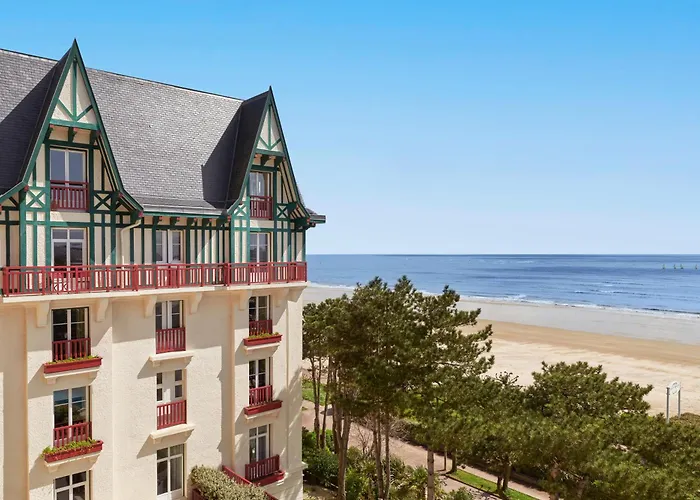Hôtel Barrière L'Hermitage