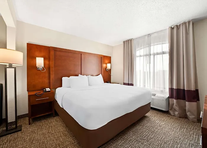 Comfort Inn & Suites Decatur-Forsyth