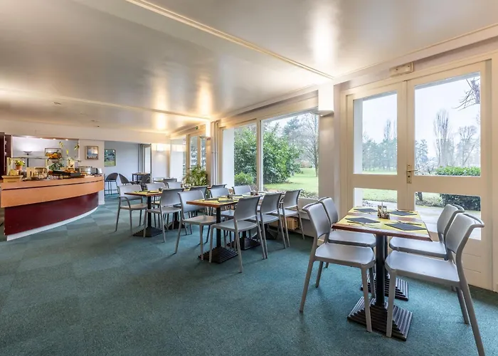 Brit Hotel Le Parc Vichy