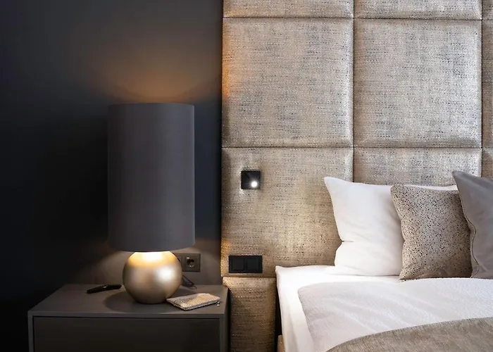 NEWSHA SIGNATURE HOME Mülheim