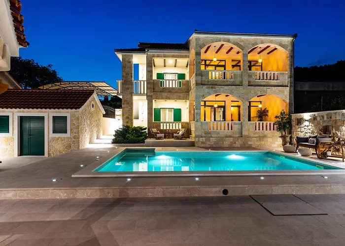 Villa Heritage Resort