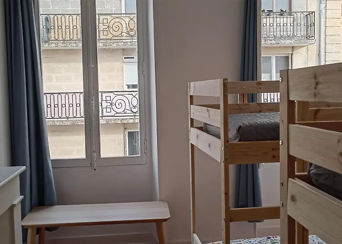 Bed In 6-Bed Mixed Dormitory Le Jardin Cafe
