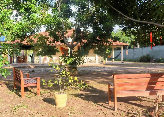 Lavi Hostel
