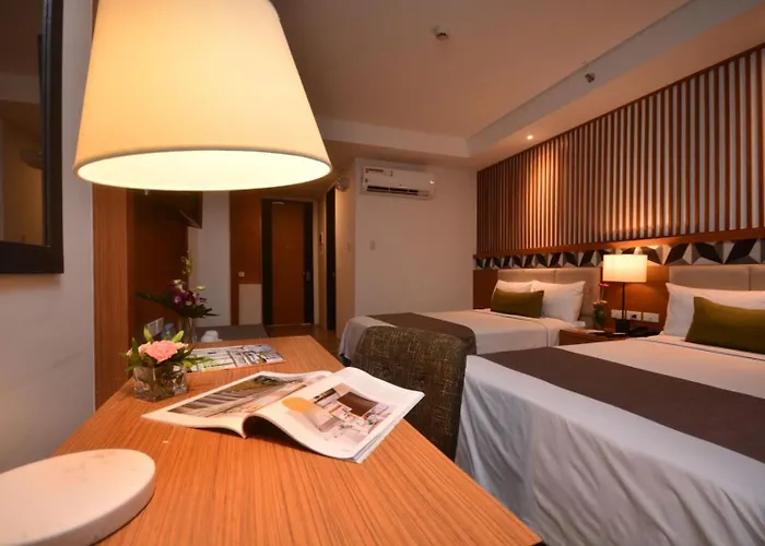Crown Hotel At Harbour Springs Palawan Managed By Enderun Hotels