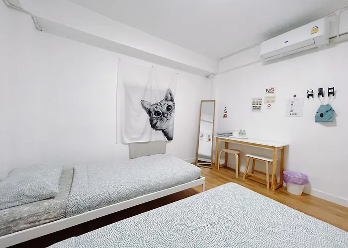 Room Story Hostel