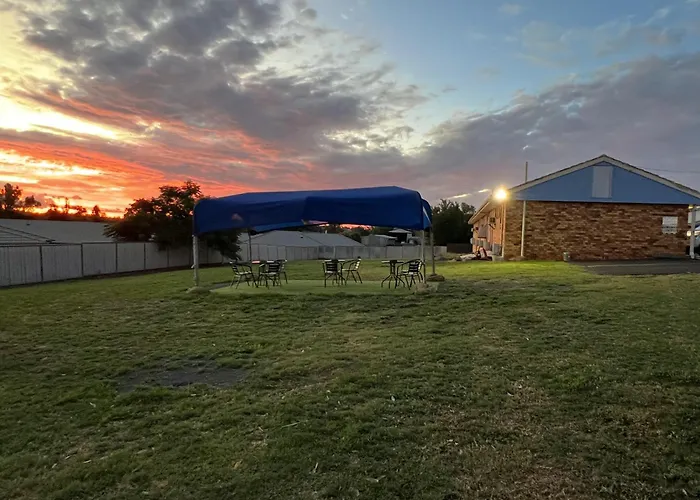 Almond Inn Motel