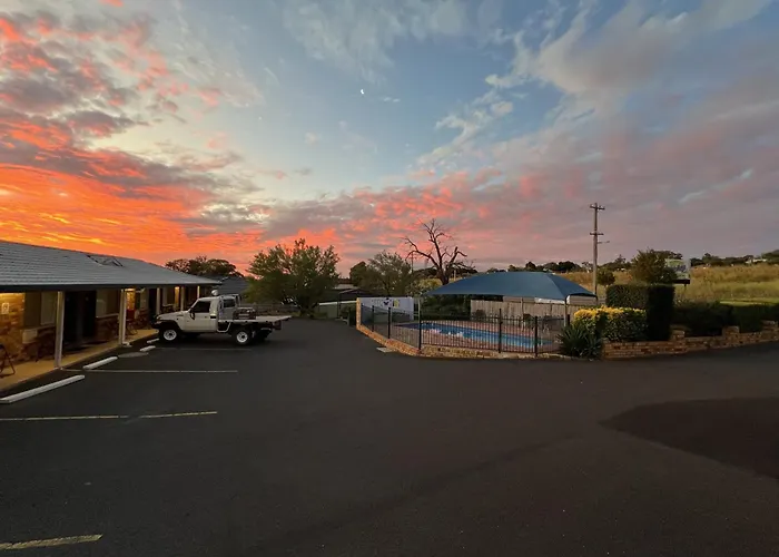 Almond Inn Motel