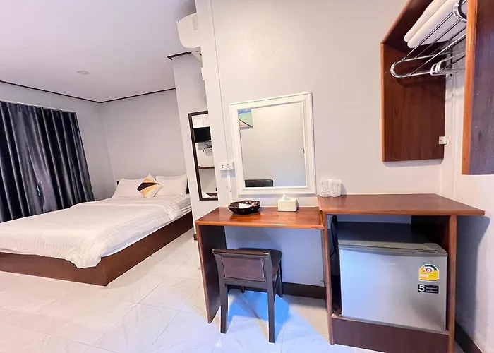 Lan Bua Resort
