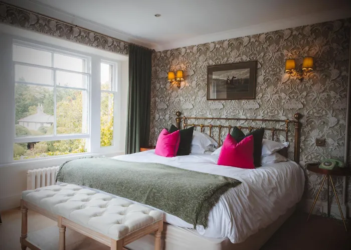 Burleigh Court Hotel
