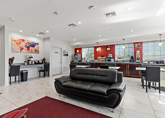 Paris Inn & Suites