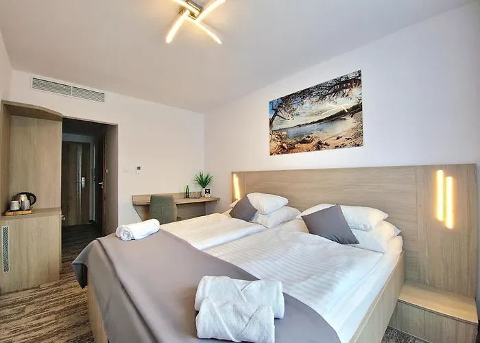 Hotel Crystal