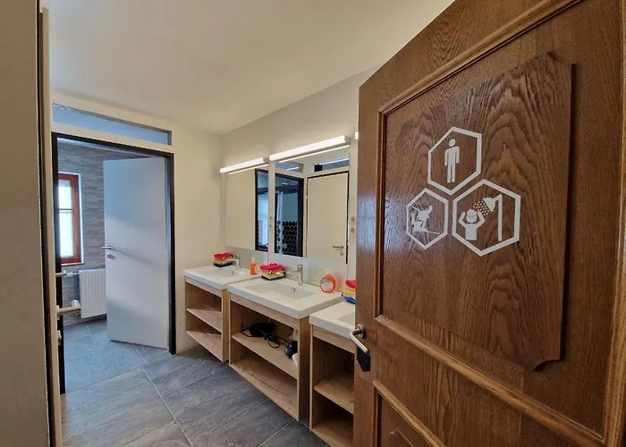 Stanton Hostel