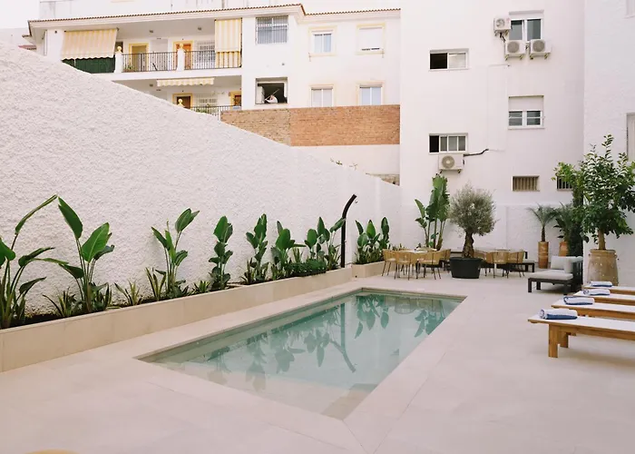 Apartamentos Buendia Suites - Torremolinos Centro