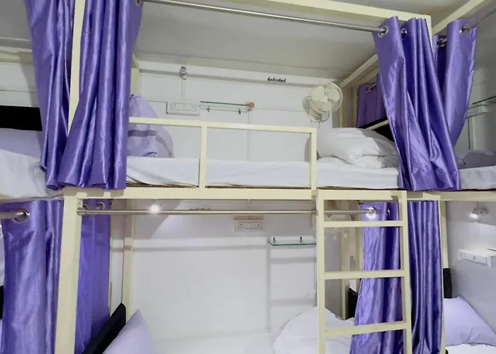 Svn Hostel