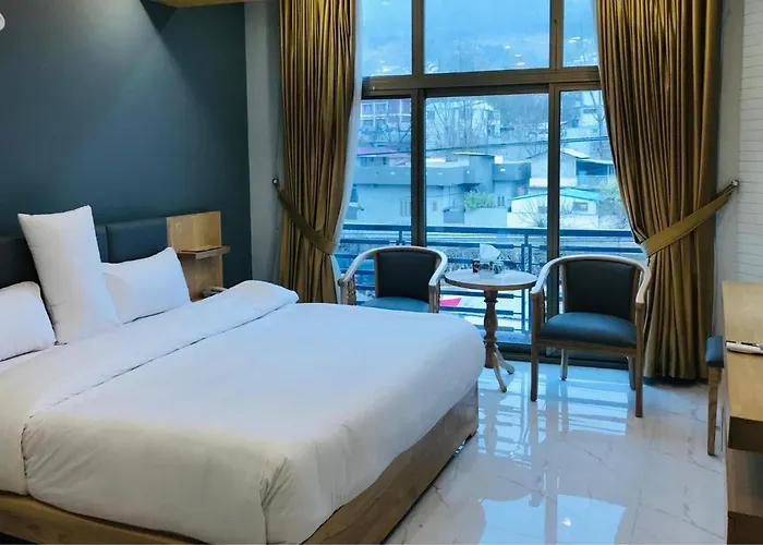 Leading Continental Hotel - Muzaffarabad Ajk