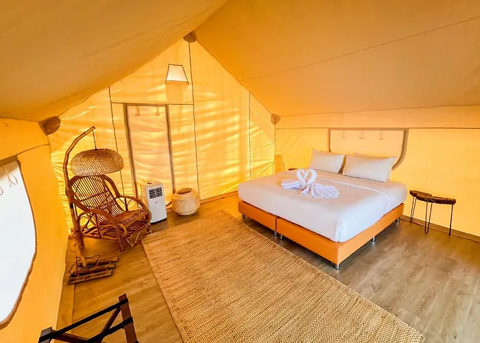 Slumber Party Beach Club And Resort Koh Phangan