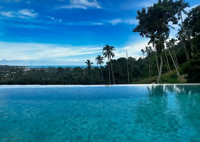Villa Chloe - Seaview - 4 Bedrooms