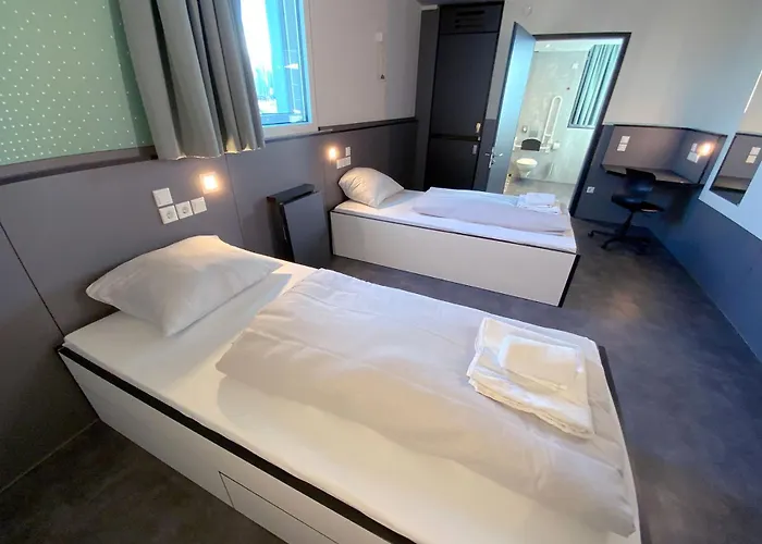 HOME Hostel im Schönhof-Viertel