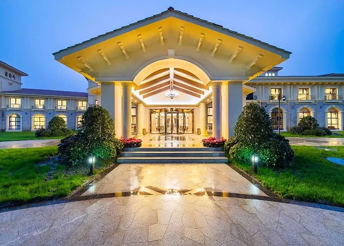 Hojo Forest Resort Yaan