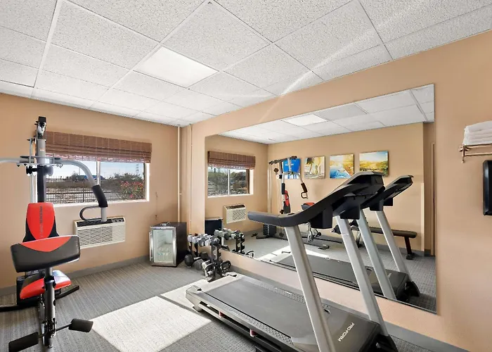 Comfort Inn & Suites Near Kino Sports Complex