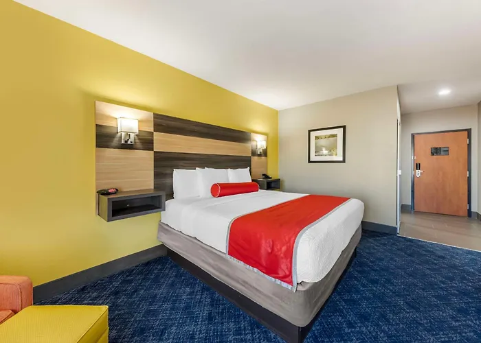 Best Western Plus Midwest City Inn & Suites