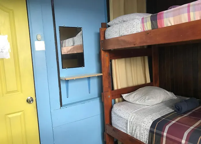 In The Wind Hostel And Guesthouse
