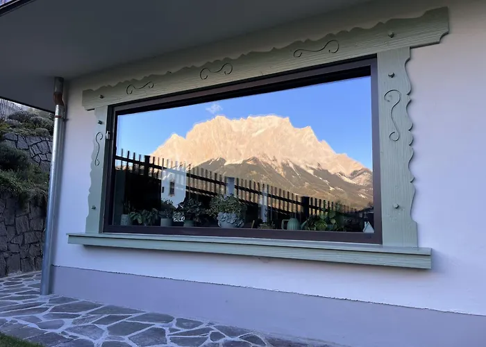 Alpinum Hostel