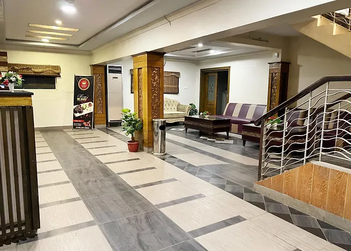 Sr Lounge Multan