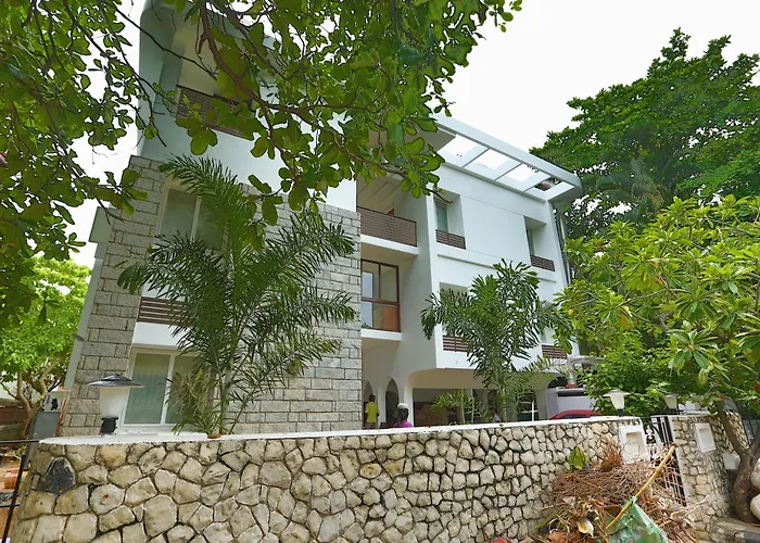 Avenue 11 Boutique Residences, Poes Garden Chennai