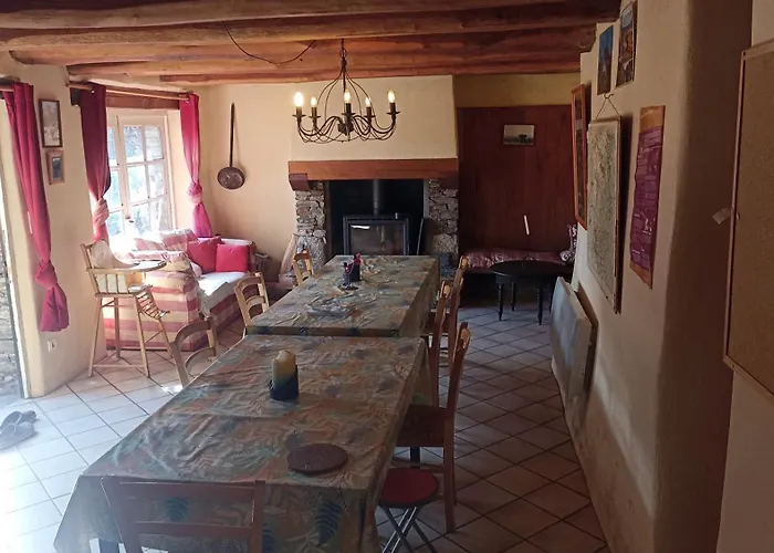 Auberge De La Ferme De Castagnols
