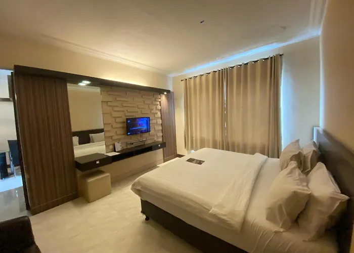 Hotel 88 Jember By Wh - Strategic Location In The City Center