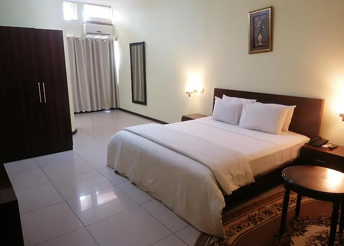 Royal Gibson Hotel