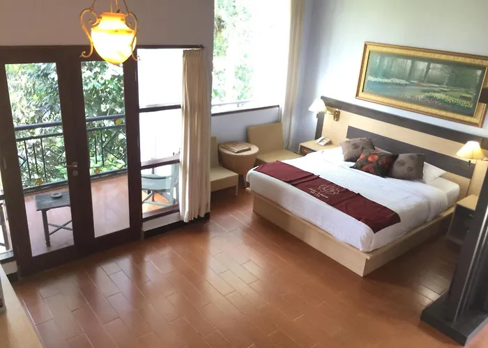 Puri Saron Hotel Madangan - Gianyar