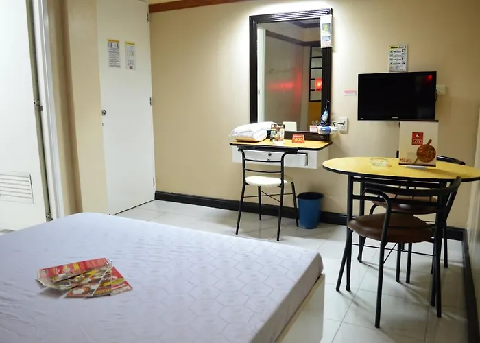 Hotel Sogo - Monumento, Lrt Station