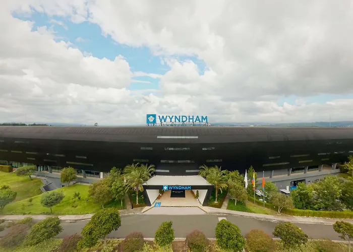 Wyndham Quito Airport