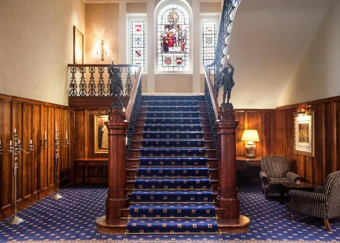 Exeter Rougemont Station Experience By Palette Resorts