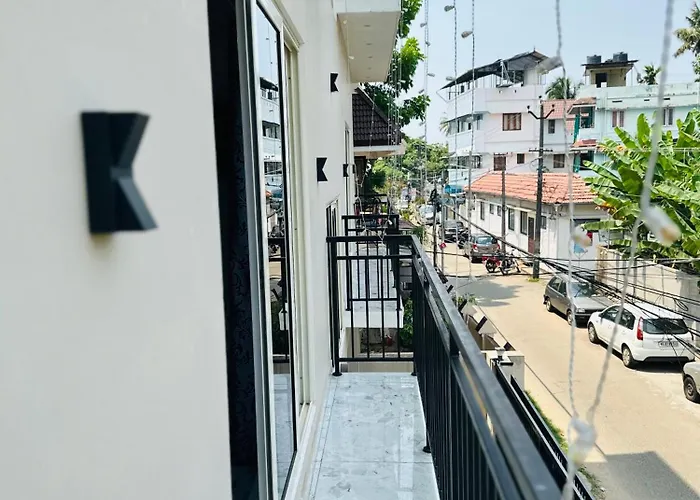 M M Residency