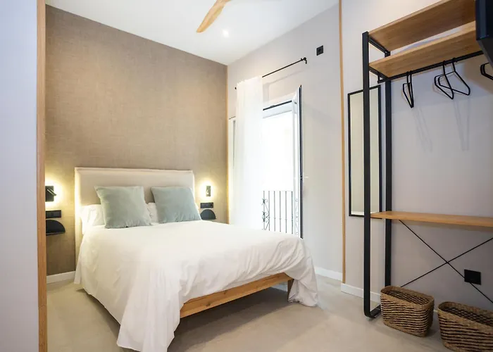 Chinitas Urban Rooms