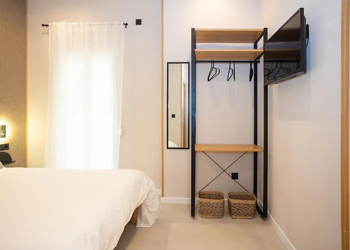 Chinitas Urban Rooms